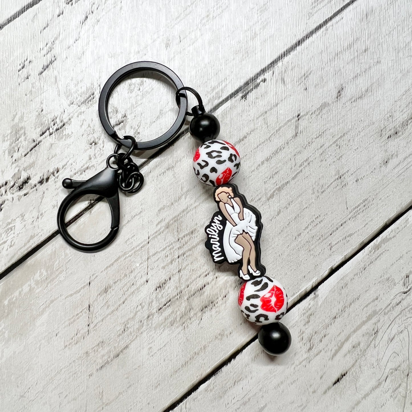 Marilyn Leopard Kiss Black Keychain Bar