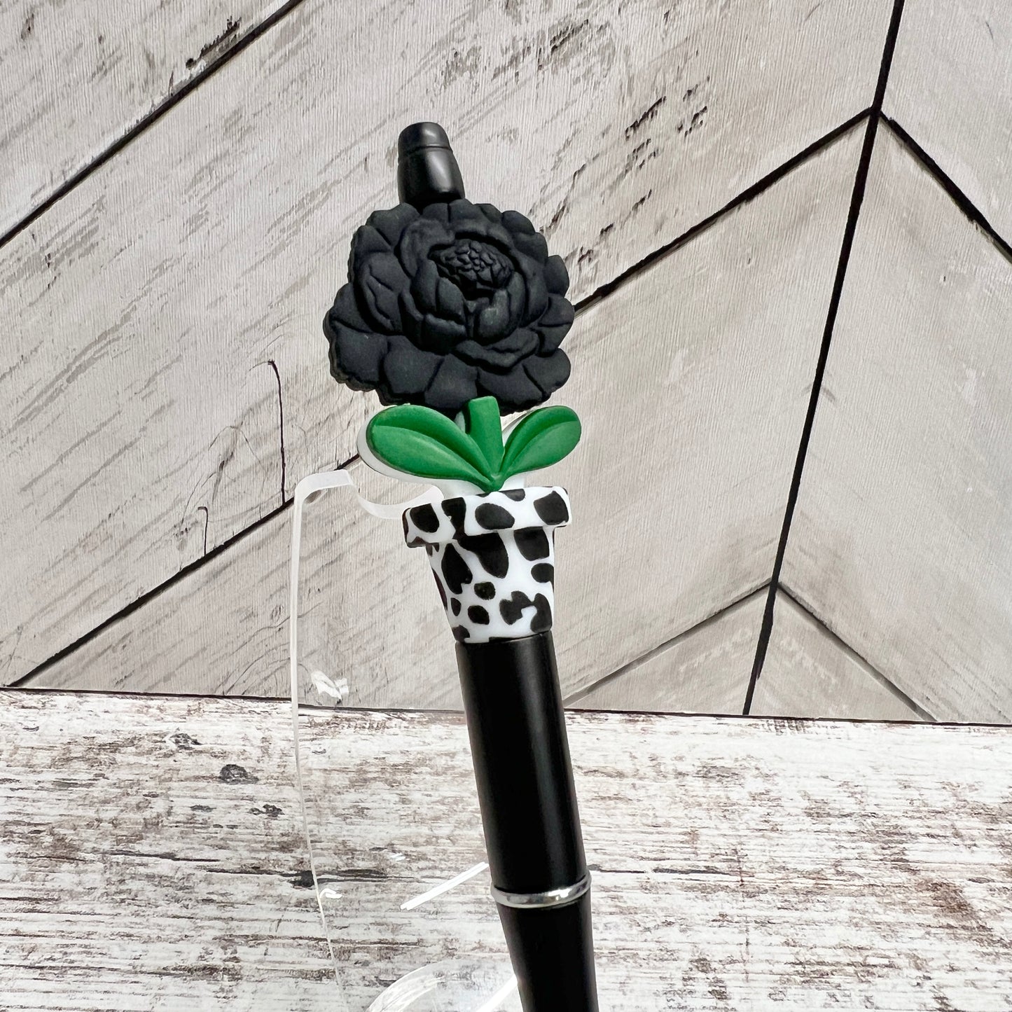Black Cow Peony Bloom Plastic Pen