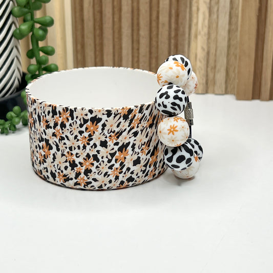 Burnt Daisy Cow Tumbler Boot & Charm Set