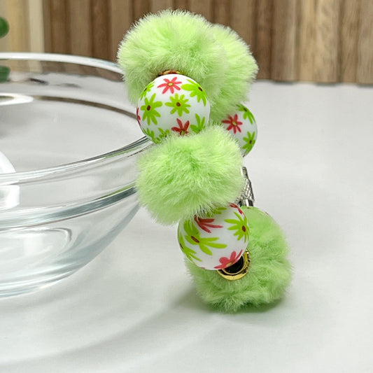 Christmas Daisy Fuzzy Cup Charm