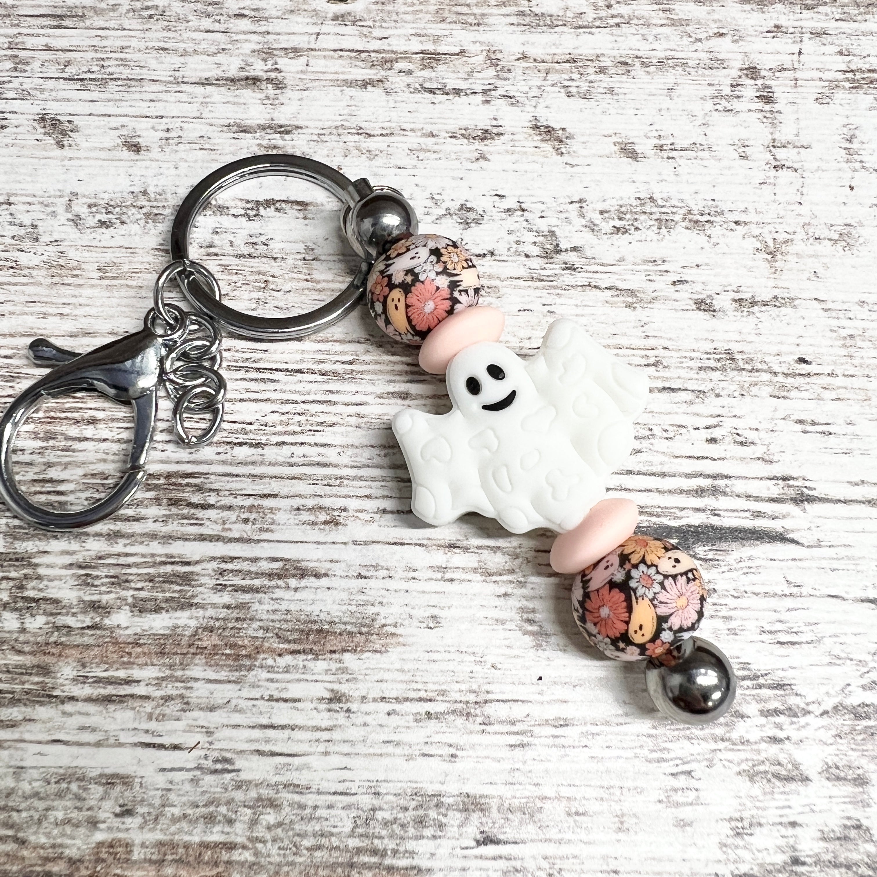 Glow In The Dark Ghost Garden Silver Keychain Bar