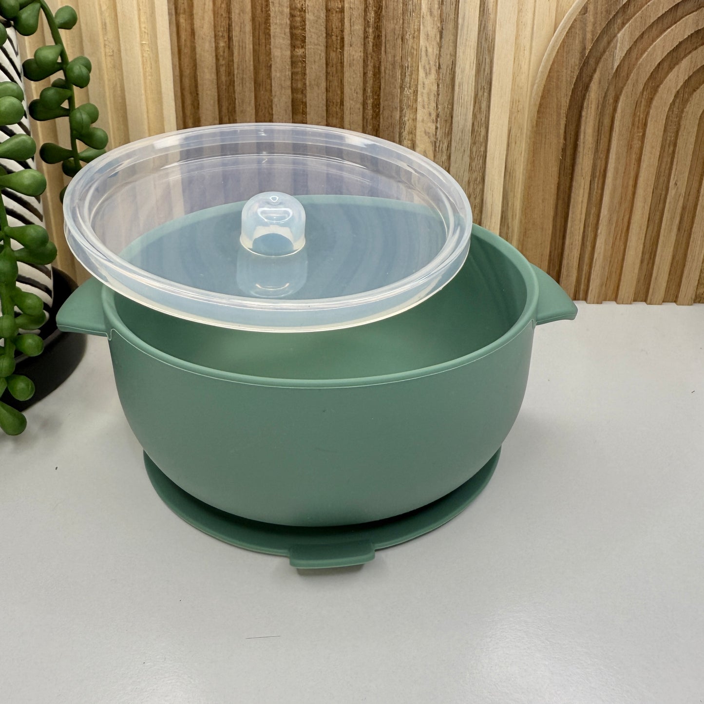 Silicone Bowl w/Lid | Oil Green