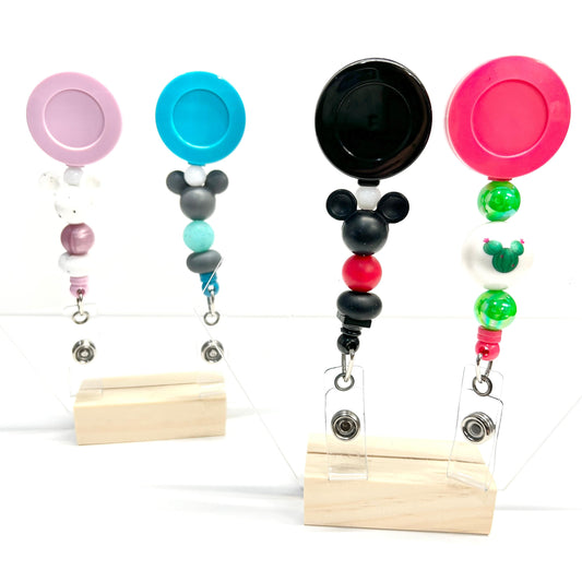 Mouse Head Badge Reel